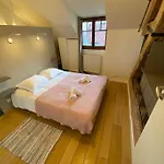 City, Au Coeur De La Vieille Apartament