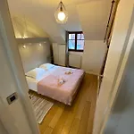 City, Au Coeur De La Vieille Apartament *