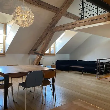 City, Au Coeur De La Vieille Апартаменты *